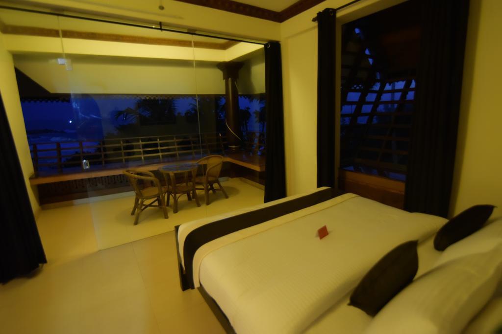 Kovalam Beach Hotel Zewnętrze zdjęcie